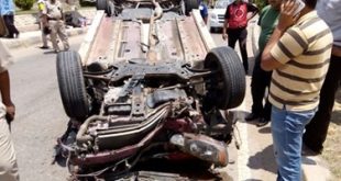 انقلاب سيارة بطريق إدفو مرسي علم ومصرع 4 أشخاص وإصابة مواطن