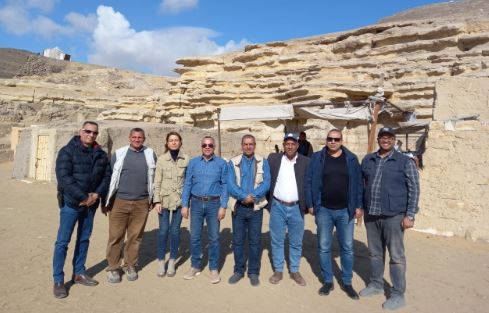 مدير المكتب الإقليمي لليونسكو يزور منطقة آثار سقارة