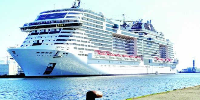 السفينة السياحية الألمانية ماين شيف 6 تصل إلى الدوحة على متنها 3319 زائراً