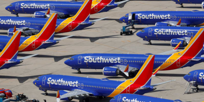 825مليون دولار خسائر Southwest بعد انهيار البنية التحتية وترك آلاف العملاء