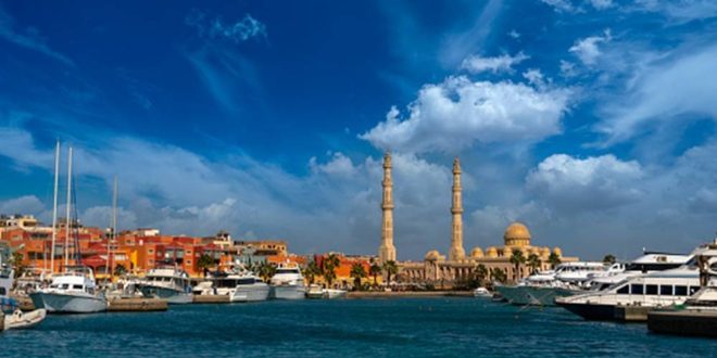 افتتاح سوق العربات المتنقلة بالغردقة تزامنا بعيد البحر الأحمر القومي اليوم