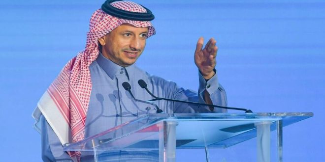 وزير السياحة، أحمد الخطيب