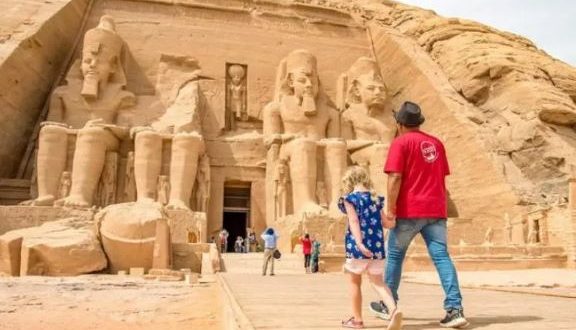 شباب الأعمال تطالب بخطة للتسويق والوصول إلي المقصد السياحي المصري