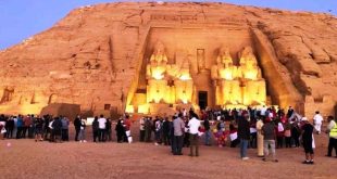 غداً الاحتفال بظاهرة تعامد الشمس .. قصة إنقاذ معبدي أبو سمبل
