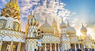 القرية العالمية : تمديد التسجيل في مسابقة جائزة المخرجيين حتى 8 فبراير