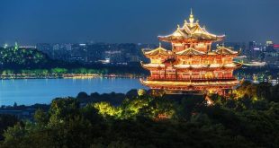 5 مزارات "جذابة" داخل لؤلؤة الصين .. أجمل الشلالات وأنسب مواعيد الزيارة