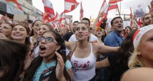 رياض سلامة : حاكم مصرف لبنان الودائع باقية مادام البنك لم يفلس