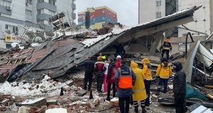 معهد البحوث الفلكية يستبعد حدوث أمواج "تسونامي" تضرب تركيا بعد الزلزال