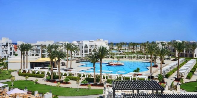 برامج مخصصة لشهر رمضان في المنتجعات السياحية بشرم الشيخ وسباق بين الفنادق