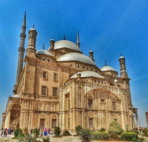 أنهت عصر الكوز والأبريق