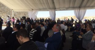 بدء المؤتمر الصحفي لوزير السياحة للاعلان عن تفاصيل مشروع سكان بيراميدز