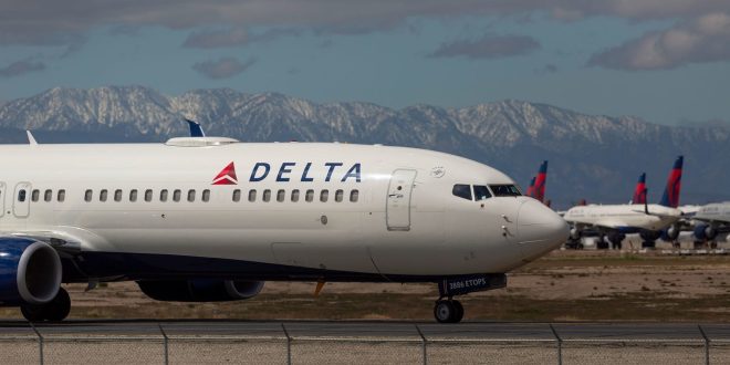 Delta شركة الطيران الأمريكية الأكثر التزاماً بالمواعيد في عام 2022