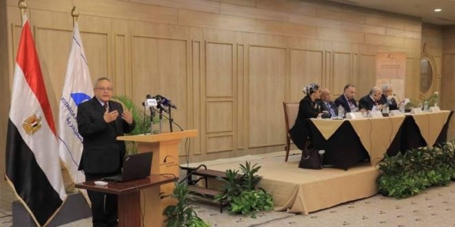 مائة عام من الدساتير ندوة في مكتبة الإسكندرية