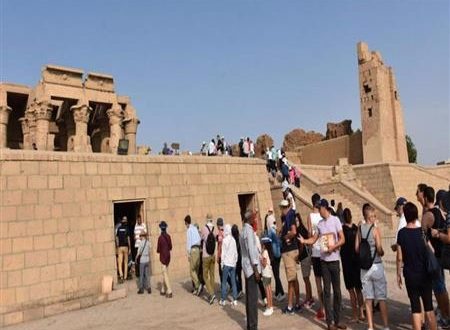 180 ألف سائح إسباني زاروا مصر العام الماضي .. و12 بعثة أثرية تعمل حالياً في التنقيب