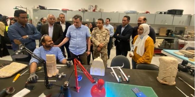 الموقف التنفيذي لأعمال قاعات العرض بالمتحف الكبير والملك توت عنخ آمون