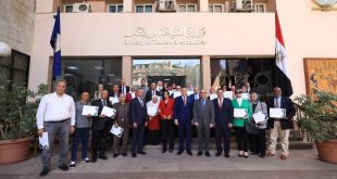 وزير السياحة يلتقى القيادات العليا والوسطى بالوزارة وهيئاتها التابعة