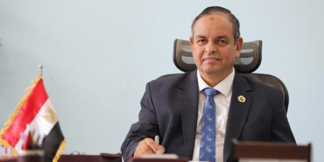 رئيس مصلحة الجمارك، الشحات غتورى