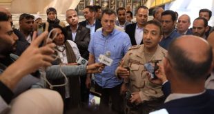 وزير السياحة يطمئن على تمثال الملك رمسيس الثاني وميدان المسلة ومنطقة البهو