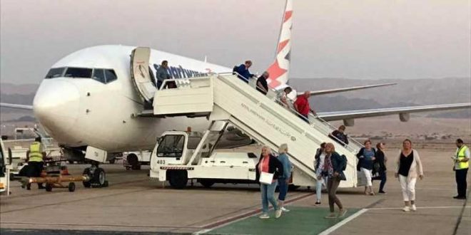 مطار الملك الحسين الدولي يستقبل أول طائرة عارضة من التشيك