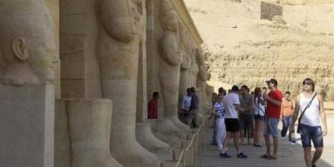 البترا تستقبل عيد الفطر بإجراءات لتنشيط السياحة وتستعد لمهرجان الإضاءة