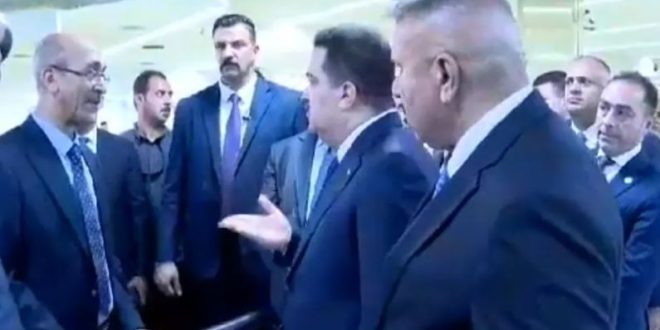 فيديو توبيخ من رئيس الوزراء يطيح بمدير مطار بغداد