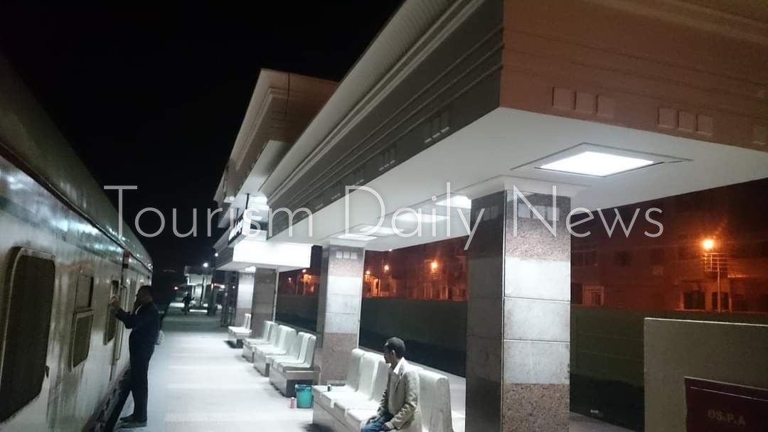 تورزم ديلي نيوز تستطلع اراء الجمهور في الخدمات المقدمة داخل محطات القطار