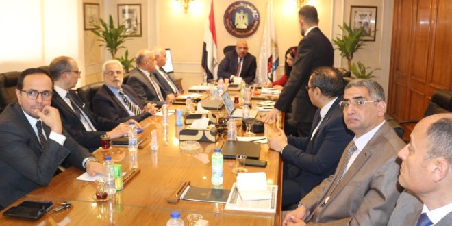 عصمت : القطاع الخاص عامل رئيسي في نجاح مشروعات التطوير وتعظيم عوائدها