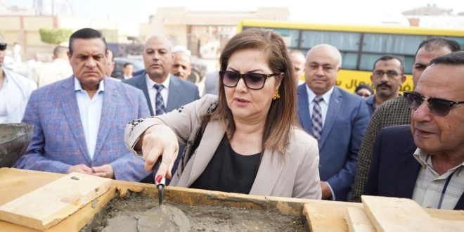 وزيرة التخطيط تضع حجر الأساس لمركز خدمات مصر بالعريش