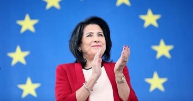 رئيسة جورجيا تقاطع طيران بلادها بعد تشغيل رحلة جوية من تيبليسى إلى موسكو