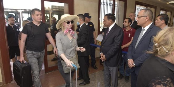  مطار مرسى مطروح يستقبل أولى رحلات طيران الشارتر .. اليوم