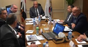 وزير قطاع الأعمال العام يبحث تعظيم الاستفادة من أراضي الشركات التابعة