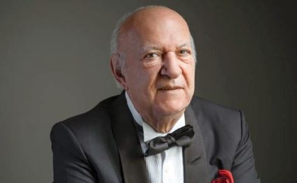 عمر خيرت شخصية العام الثقافية لجائزة معرض أبوظبي الدولي للكتاب