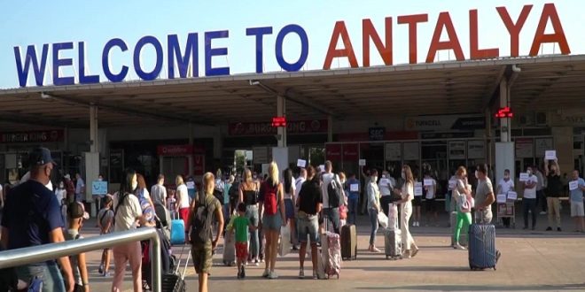 مطار أنطاليا التركي يضاعف طاقته الاستيعابية للمسافرين باستثمارات جديدة