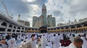 جريمة قتل في مكة المكرمة تجبر الجزائر على تقديم شهادة صحة نفسية للحجاج