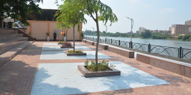 القليوبية تخلق أماكن للتنزه بممشى أهل مصر وزراعة الأشجار والزهور بالشوارع