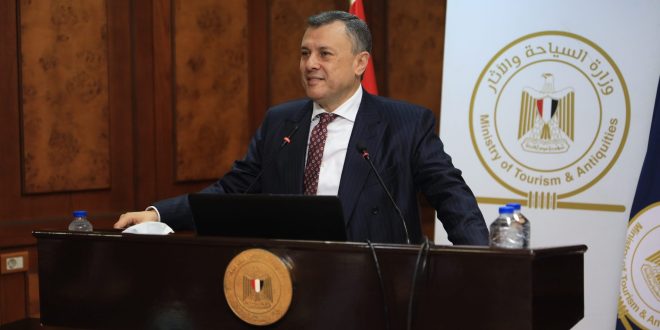وزير السياحة يعقد الملتقى الثالث للقيادات العليا والوسطى وهيئاتها التابعة