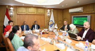 قنا تبحث آليات تنفيذ مشروع التنمية الحضارية المتكامل «حيّنا» مع وفد سويسري