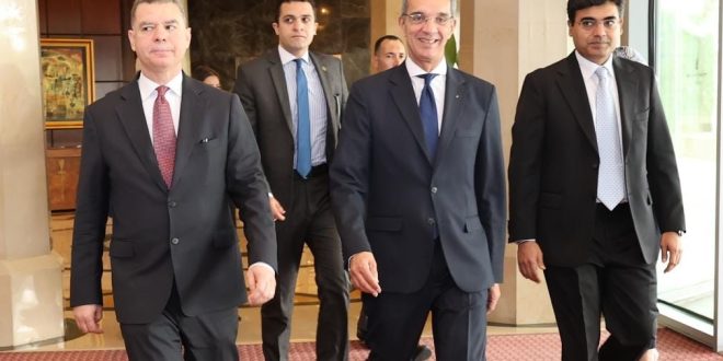 وزير الاتصالات يفتتح قمة مدراء تكنولوجيا المعلومات بمصر IDC في الدورة 9