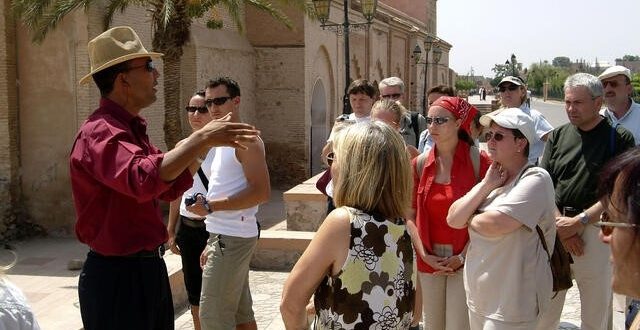 السياحة تنقي جداول المرشدين وزيادة رسوم استصدار كارنيه العضوية 100 ضعف