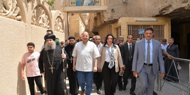 الانتهاء من وضع اللمسات النهائية لأعمال تطوير مسار العائلة المقدسة بأسيوط