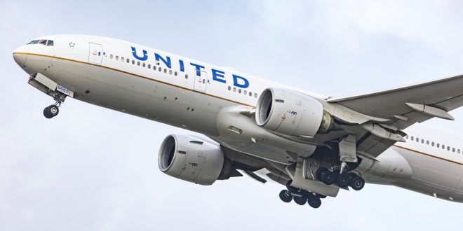 يونايتد إيرلاينز تخطط لتغييرات في الطيران لتجنب الاضطرابات المتعلقة بالطقس
