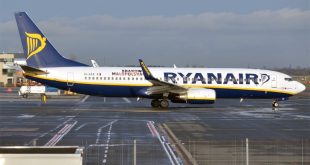 Ryanair تحقيق أرباحاً قياسية وتقليص توقعات الركاب بسبب تأخر تسليم بوينج