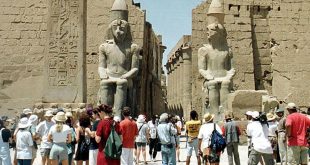 كيف تحقيق مصر زيادة بالحركة السياحية الوافدة لتحقيق 30 مليون سائح 2028 ؟