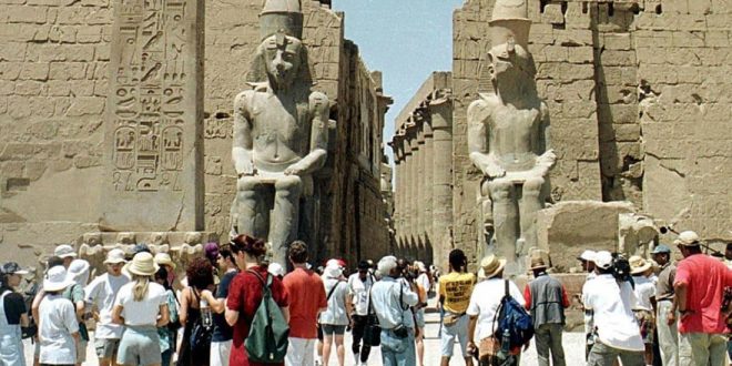 كيف تحقيق مصر زيادة بالحركة السياحية الوافدة لتحقيق 30 مليون سائح 2028 ؟