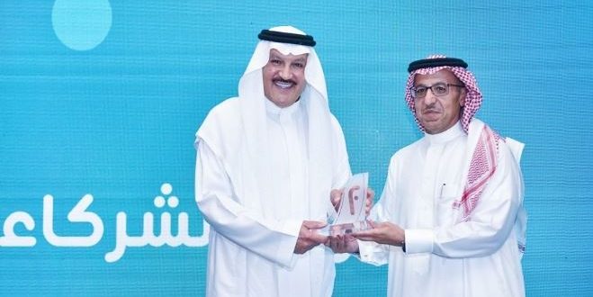 طيران ناس يحتفل بإطلاق رحلات مباشرة من الرياض وجدة إلى مطار سفنكس