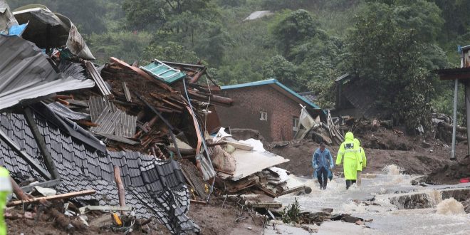 مصرغ 24 شخصاً وفقدان العشرات بسبب الأمطار الغزيرة في كوريا الجنوبية
