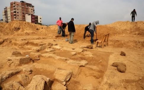 وزارة السياحة والآثار تعثرت على 5 قبور جديدة في الجهة الشمالية لغزة