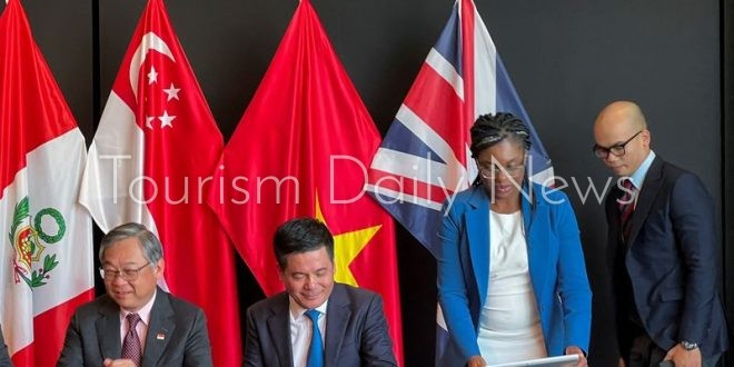 بريطانيا توقع رسميا على معاهدة الانضمام لاتفاقية تجارية عبر المحيط الهادئ