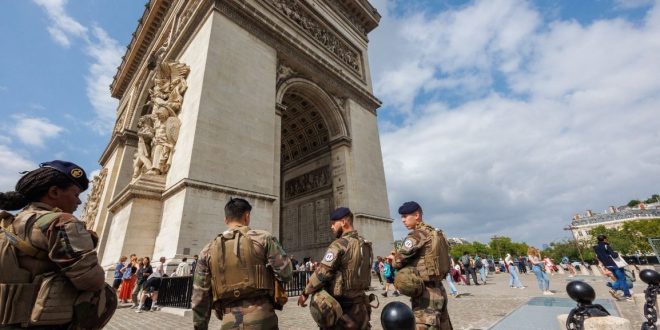 إلغاء حجوزات بالجملة مع اسنمرار أعمال الشغب في فرنسا