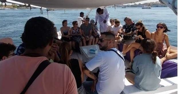 نزهة لعشاق الهدوء والاستمتاع بالنيل.. الفلوكة وسيلة النقل بالأنهار والبحار